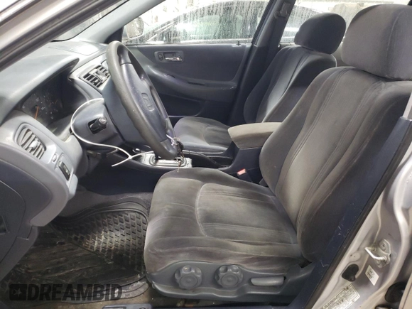 2000 Honda Accord LX z VIN 1HGCG5643YA059339, wystawiony jako Copart lot #42153695 z przebiegiem 169 380 mil mil oraz Szkoda całkowita • Salvage title. Historia ofert i sprzedaży dostępna na DreamBid. Obrazek 7.