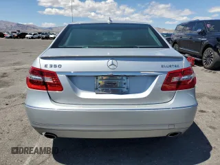 2011 Mercedes-Benz E 350 Luxury z VIN WDDHF2EB7BA381663, wystawiony jako Copart lot #56418105 z przebiegiem 122 943 mil mil oraz Szkoda całkowita • Salvage title. Historia ofert i sprzedaży dostępna na DreamBid. Obrazek 6.