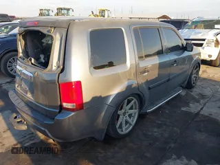2009 Honda Pilot LX z VIN 5FNYF38259B009896, wystawiony jako IAAI lot #41506720 z przebiegiem 242 072 mil mil oraz . Historia ofert i sprzedaży dostępna na DreamBid. Obrazek 4.