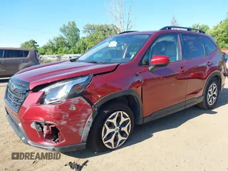 2023 Subaru Forester Premium with VIN JF2SKAEC0PH460025, listed as a IAAI auction lot 42774474 with 15,677 mi miles and . Bid and sale history available at DreamBid. Image 17.