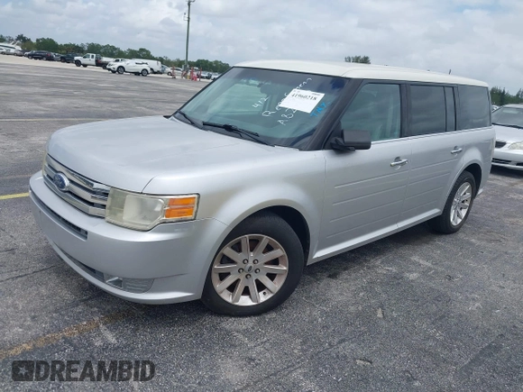 2010 Ford Flex SEL z VIN 2FMGK5CC6ABA82100, wystawiony jako IAAI lot #41960218 z przebiegiem 198 328 mil mil oraz . Historia ofert i sprzedaży dostępna na DreamBid. Obrazek 2.