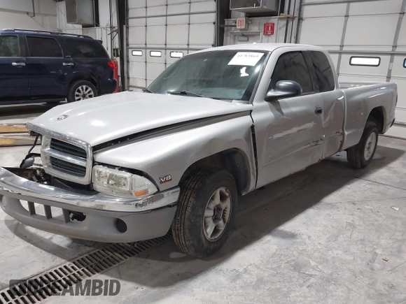 2000 Dodge Dakota Sport with VIN 1B7GL22N8YS723458, listed as a IAAI auction lot 41783869 with 143,561 mi miles and . Bid and sale history available at carsss.com. Image 2.