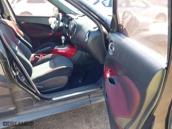 2013 Nissan Juke S with VIN JN8AF5MR9DT226054, listed as a IAAI auction lot 41653284 with 1 mi miles. Bid and sale history available at carsss.com. Image 5.