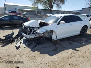 2021 Chrysler 300 S z VIN 2C3CCABG8MH629659, wystawiony jako Copart lot #54909235 z przebiegiem 64 428 mil mil oraz Szkoda całkowita • Salvage title. Historia ofert i sprzedaży dostępna na DreamBid. Obrazek 1.