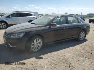 2018 Volkswagen Passat SE z VIN 1VWBA7A3XJC043488, wystawiony jako Copart lot #50451755 z przebiegiem 107 311 mil mil oraz Czysty tytuł • Clean title. Historia ofert i sprzedaży dostępna na DreamBid. Obrazek 1.