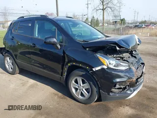 2022 Chevrolet Trax LT with VIN KL7CJPSM8NB565978, listed as a IAAI auction lot 42071735 with 30,841 mi miles and . Bid and sale history available at DreamBid. Image 1.
