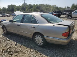 1996 Mercedes-Benz E Class with VIN WDBJF20F3TJ023420, listed as a Copart auction lot 71042494 with 0 mi miles and Salvage Title. Bid and sale history available at carsss.com. Image 2.