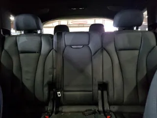 2020 Audi Q7 Premium Plus z VIN WA1LJAF76LD008485, wystawiony jako Copart lot #41886913 z przebiegiem 25 684 mil mil oraz . Historia ofert i sprzedaży dostępna na DreamBid. Obrazek 10.