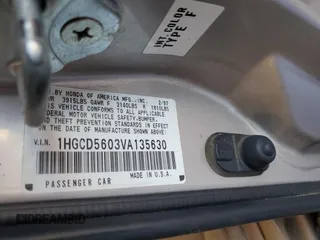 1997 Honda Accord Special Edition z VIN 1HGCD5603VA135630, wystawiony jako Copart lot #57807945 z przebiegiem 202 533 mil mil oraz Szkoda całkowita • Salvage title. Historia ofert i sprzedaży dostępna na DreamBid. Obrazek 12.