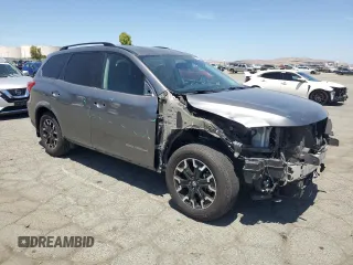 2020 Nissan Pathfinder SV with VIN 5N1DR2BN9LC583968, listed as a Copart auction lot 59009815 with 95,255 mi miles and Salvage title. Bid and sale history available at DreamBid. Image 4.