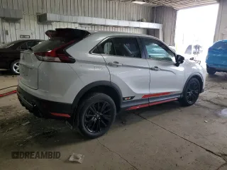 2024 Mitsubishi Eclipse Cross LE with VIN JA4ATVAA0RZ053462, listed as a Copart auction lot 60272975 with 7,642 mi miles and Salvage title. Bid and sale history available at DreamBid. Image 3.
