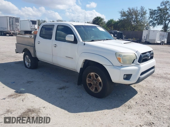 2014 Toyota Tacoma PreRunner with VIN 3TMJU4GN2EM169071, listed as a IAAI auction lot 41543601 with 304,594 mi miles. Bid and sale history available at carsss.com. Image 1.