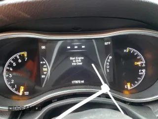 2014 Jeep Grand Cherokee Laredo with VIN 1C4RJFAG2EC329520, listed as a Copart auction lot 47924115 with 177,873 mi miles and Salvage Title. Bid and sale history available at carsss.com. Image 9.