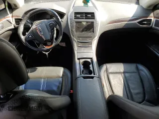 2013 Lincoln MKZ с VIN 3LN6L2J92DR817868, выставлен на аукционе Copart как лот 68264653 с пробегом Не указан миль и Списание • Salvage title. История ставок и продаж доступна на DreamBid. Изображение 8.