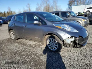 2015 Nissan LEAF SV with VIN 1N4AZ0CP8FC335118, listed as a Copart auction lot 44023525 with 75,071 mi miles and Salvage Title. Bid and sale history available at carsss.com. Image 4.