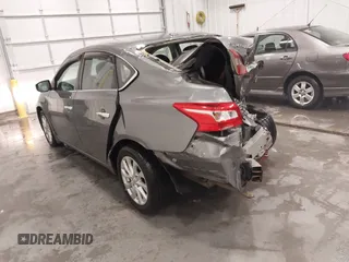 2017 Nissan Sentra S z VIN 3N1AB7AP8HY335577, wystawiony jako IAAI lot #41635102 z przebiegiem 73 361 mil mil oraz . Historia ofert i sprzedaży dostępna na DreamBid. Obrazek 3.