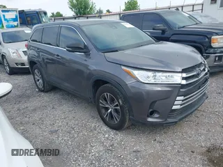 2019 Toyota Highlander LE with VIN 5TDZZRFH7KS345153, listed as a IAAI auction lot 42602964 with 65,422 mi miles and . Bid and sale history available at DreamBid. Image 1.