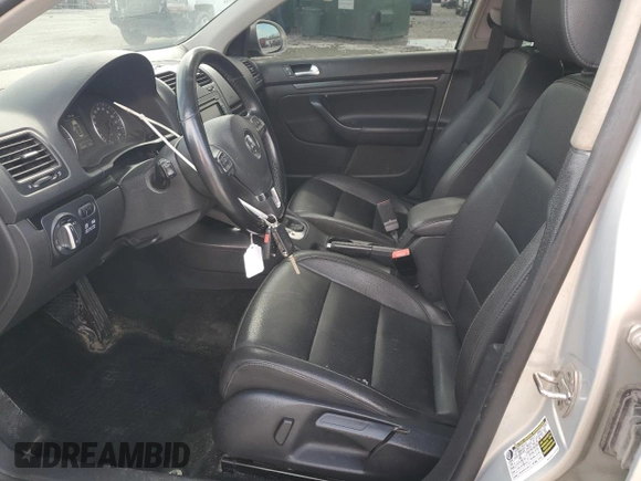 2010 Volkswagen Jetta TDI z VIN 3VWRL7AJ6AM171457, wystawiony jako Copart lot #50009485 z przebiegiem 221 041 mil mil oraz Szkoda całkowita • Salvage title. Historia ofert i sprzedaży dostępna na DreamBid. Obrazek 7.