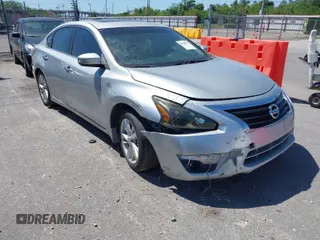 2014 Nissan Altima 2.5 S with VIN 1N4AL3AP2EC419116, listed as a IAAI auction lot 42028579 with 235,356 mi miles. Bid and sale history available at carsss.com. Image 1.