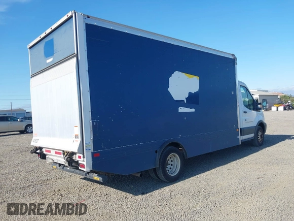 2016 Ford Transit с VIN 1FDBF9ZM2GKA85337, выставлен на аукционе IAAI как лот 40520874 с пробегом 201 636 миль миль и . История ставок и продаж доступна на DreamBid. Изображение 4.