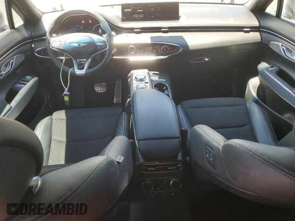 2023 Genesis GV70 2.5T with VIN KMUMADTB6PU096459, listed as a Copart auction lot 60824135 with 29,743 mi miles and Salvage title. Bid and sale history available at DreamBid. Image 8.