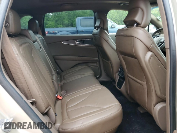 2017 Lincoln MKX Reserve с VIN 2LMPJ8LP3HBL29739, выставлен на аукционе Copart как лот 56948415 с пробегом 24 369 миль миль и Списание • Salvage title. История ставок и продаж доступна на DreamBid. Изображение 11.