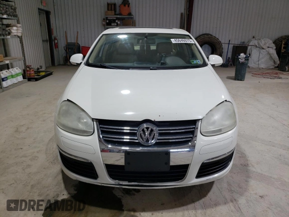2006 Volkswagen Jetta 2.5L with VIN 3VWSF71K56M621057, listed as a Copart auction lot 45646075 with 198,098 mi miles and Salvage title. Bid and sale history available at DreamBid. Image 5.