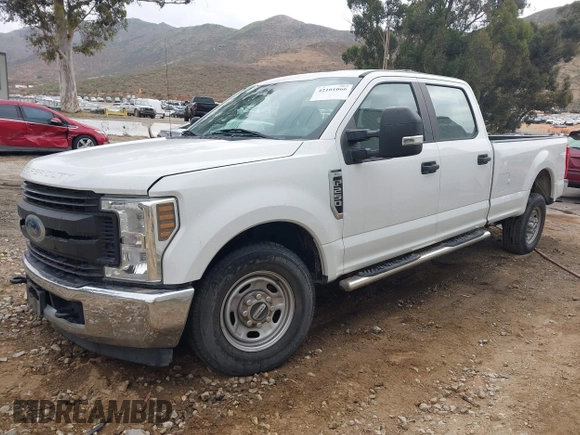 2019 Ford Super Duty F-250 SRW XL with VIN 1FT7W2A62KED47573, listed as a IAAI auction lot 42101066 with 26,075 mi miles. Bid and sale history available at carsss.com. Image 2.
