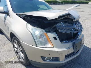 2011 Cadillac SRX Premium Collection z VIN 3GYFNCEY3BS506360, wystawiony jako IAAI lot #42096225 z przebiegiem 173 514 mil mil oraz . Historia ofert i sprzedaży dostępna na DreamBid. Obrazek 6.