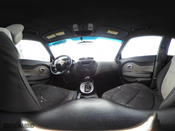 2014 Kia Soul with VIN KNDJN2A26E7033942, listed as a IAAI auction lot 41271872 with 90,901 mi miles. Bid and sale history available at carsss.com. Image 18.