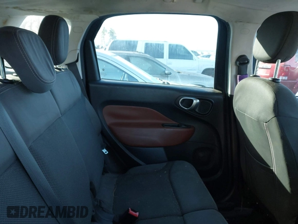 2014 FIAT 500L Trekking with VIN ZFBCFADHXEZ018139, listed as a IAAI auction lot 41224953 with 175,727 mi miles and . Bid and sale history available at DreamBid. Image 8.