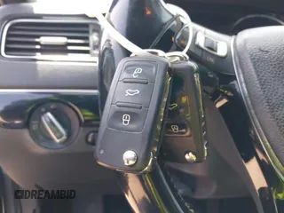 2015 Volkswagen Jetta SE с VIN 3VWD17AJ7FM325519, выставлен на аукционе IAAI как лот 41934201 с пробегом 139 167 миль миль и . История ставок и продаж доступна на DreamBid. Изображение 11.