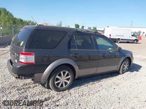 2008 Ford Taurus X SEL с VIN 1FMDK05W58GA03368, выставлен на аукционе IAAI как лот 42278545 с пробегом 140 997 миль миль и . История ставок и продаж доступна на DreamBid. Изображение 14.