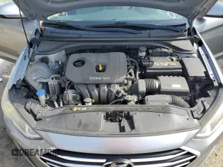 2017 Hyundai Elantra SE z VIN 5NPD74LF1HH071193, wystawiony jako Copart lot #55925315 z przebiegiem 186 769 mil mil oraz Czysty tytuł • Clean title. Historia ofert i sprzedaży dostępna na DreamBid. Obrazek 11.