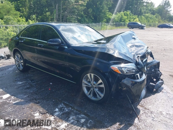 2017 Mercedes-Benz C 300 with VIN 55SWF4KBXHU213144, listed as a IAAI auction lot 42297587 with 152,694 mi miles and . Bid and sale history available at DreamBid. Image 1.