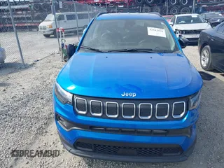 2022 Jeep Compass Latitude with VIN 3C4NJCBB6NT229148, listed as a IAAI auction lot 42342559 with 26,915 mi miles and . Bid and sale history available at DreamBid. Image 12.