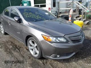 2013 Acura ILX Premium z VIN 19VDE1F54DE001539, wystawiony jako IAAI lot #42015973 z przebiegiem Nie podano mil oraz . Historia ofert i sprzedaży dostępna na DreamBid. Obrazek 6.