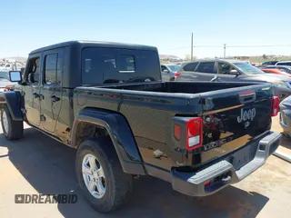 2023 Jeep Gladiator Overland z VIN 1C6HJTFG0PL564298, wystawiony jako IAAI lot #42149117 z przebiegiem 65 416 mil mil oraz . Historia ofert i sprzedaży dostępna na DreamBid. Obrazek 14.