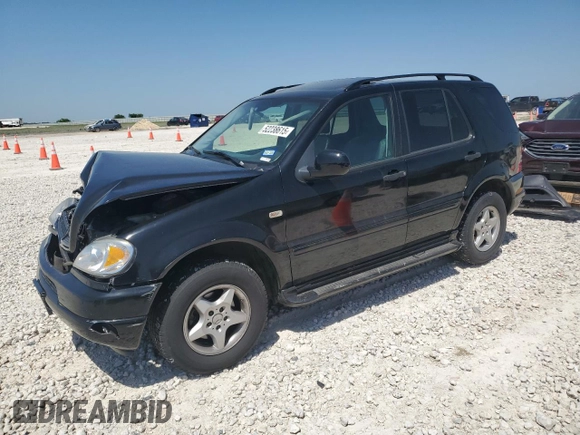 2001 Mercedes-Benz M 320/430/500 z VIN 4JGAB54E81A283210, wystawiony jako Copart lot #52238615 z przebiegiem 176 719 mil mil oraz Szkoda całkowita • Salvage title. Historia ofert i sprzedaży dostępna na DreamBid. Obrazek 1.