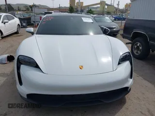 2022 Porsche Taycan z VIN WP0AA2Y12NSA13356, wystawiony jako IAAI lot #42083009 z przebiegiem Nie podano mil oraz . Historia ofert i sprzedaży dostępna na DreamBid. Obrazek 11.