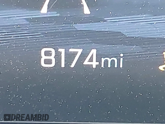 2025 Chevrolet Traverse FWD LT with VIN 1GNERGRSXSJ138318, listed as a IAAI auction lot 42209519 with 8,174 mi miles and . Bid and sale history available at DreamBid. Image 16.
