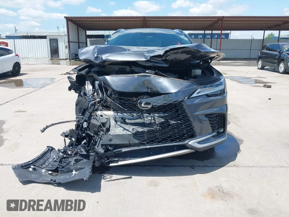 2024 Lexus RX 350 z VIN 2T2BAMCA7RC056226, wystawiony jako IAAI lot #42351779 z przebiegiem 12 317 mil mil oraz . Historia ofert i sprzedaży dostępna na DreamBid. Obrazek 12.