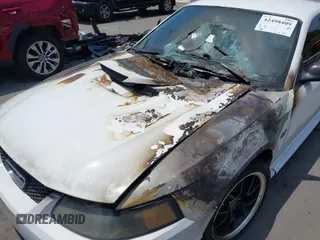 2001 Ford Mustang GT Deluxe с VIN 1FAFP42X81F139109, выставлен на аукционе IAAI как лот 42498409 с пробегом Не указан миль и . История ставок и продаж доступна на DreamBid. Изображение 6.