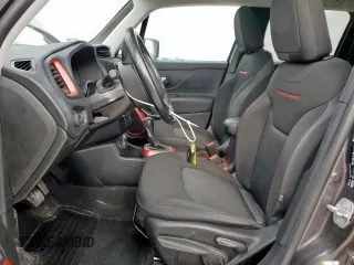 2018 Jeep Renegade Trailhawk z VIN ZACCJBCB1JPJ02192, wystawiony jako Copart lot #56064425 z przebiegiem 75 701 mil mil oraz Szkoda całkowita • Salvage title. Historia ofert i sprzedaży dostępna na DreamBid. Obrazek 7.