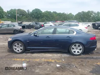 2009 Jaguar XF Luxury z VIN SAJWA05B29HR23758, wystawiony jako IAAI lot #42280805 z przebiegiem 249 400 mil mil oraz . Historia ofert i sprzedaży dostępna na DreamBid. Obrazek 14.