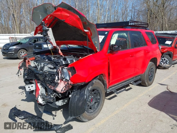 2024 Toyota 4Runner TRD Off Road z VIN JTERU5JR4R6286298, wystawiony jako IAAI lot #41748324 z przebiegiem 9 707 mil mil oraz . Historia ofert i sprzedaży dostępna na DreamBid. Obrazek 18.