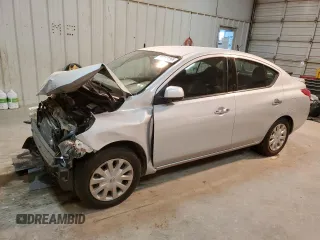 2014 Nissan Versa SV with VIN 3N1CN7AP4EK462163, listed as a Copart auction lot 50093255 with 46,680 mi miles and Salvage Title. Bid and sale history available at DreamBid. Image 1.