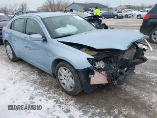 2012 Chrysler 200 LX with VIN 1C3CCBAB1CN272018, listed as a IAAI auction lot 41386987 with 167,008 mi miles. Bid and sale history available at carsss.com. Image 1.