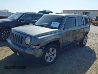 2014 Jeep Patriot Latitude with VIN 1C4NJPFA4ED535148, listed as a IAAI auction lot 42037942 with 192,493 mi miles and . Bid and sale history available at carsss.com. Image 17.