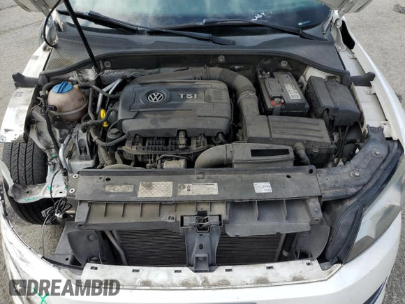 2014 Volkswagen Passat Wolfsburg Edition z VIN 1VWAT7A3XEC021986, wystawiony jako Copart lot #48819995 z przebiegiem 125 699 mil mil oraz Szkoda całkowita • Salvage title. Historia ofert i sprzedaży dostępna na DreamBid. Obrazek 13.